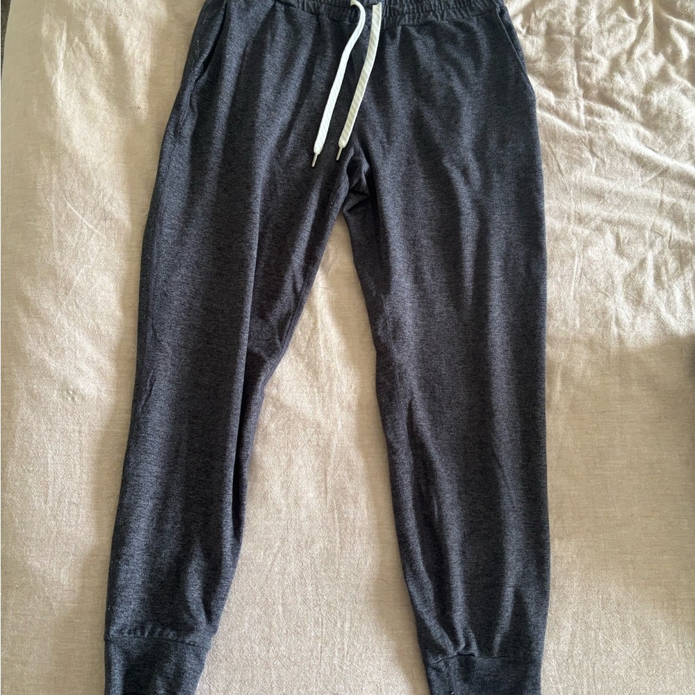 Vuori soft Gray Jogger Pants